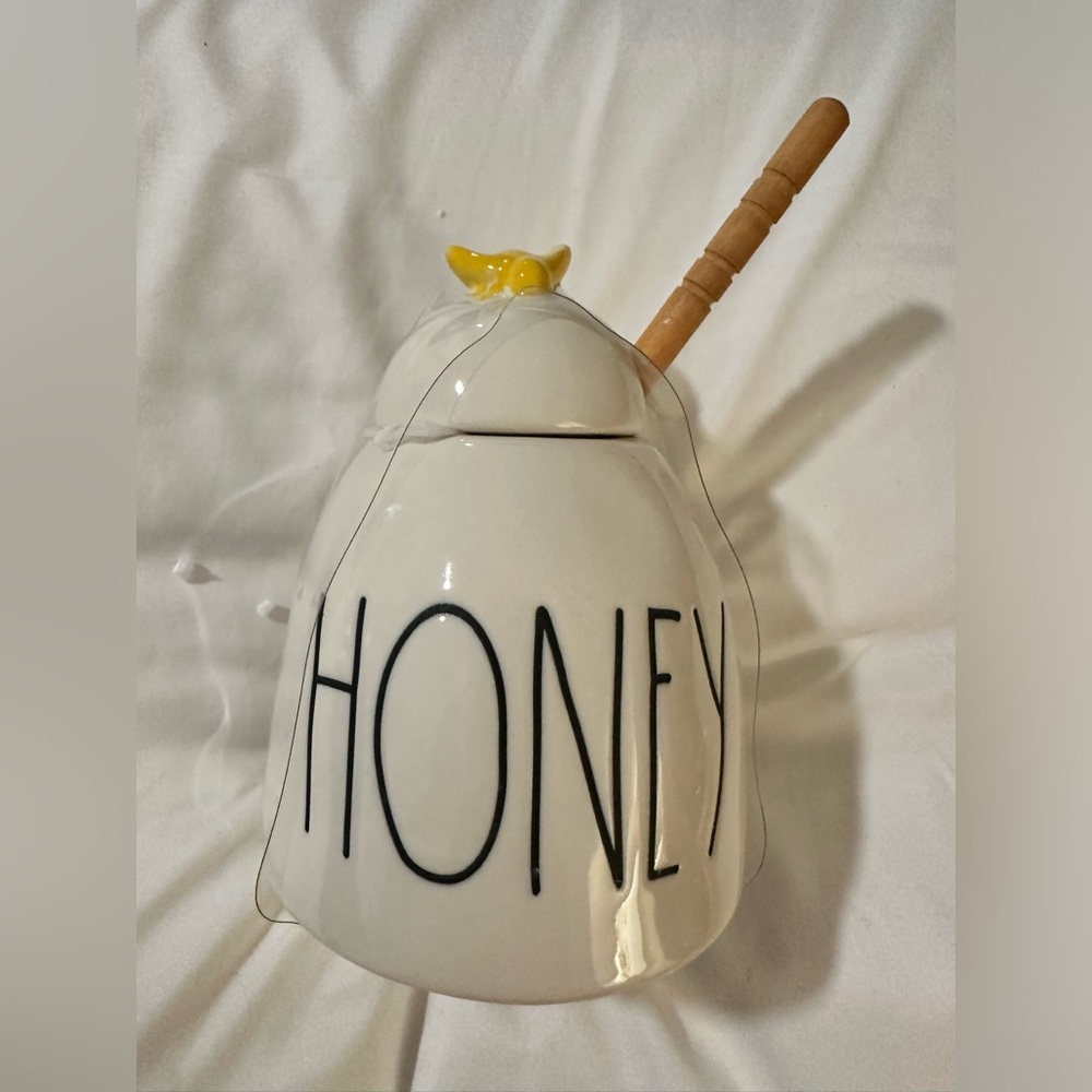 NEW!  Rae Dunn Honey Pot/Jar